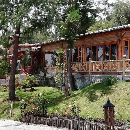 Отель La Casa Del Colibri Ecuador Кито Экстерьер фото